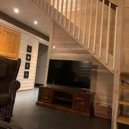 Riihitonttu Riihivuori Вилла Муураме