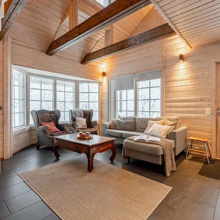 Cozy For 8 Guests - Riihitonttu Muurame