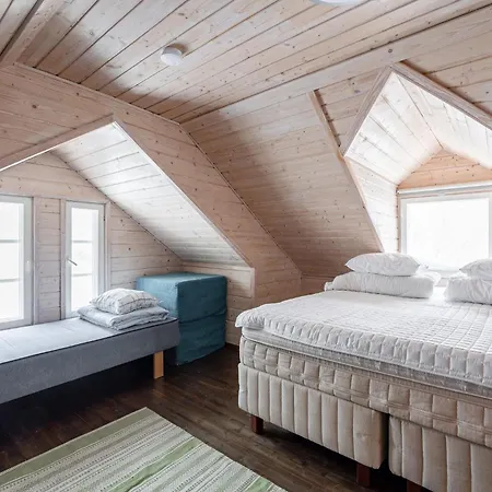 Cozy For 8 Guests - Riihitonttu Willa *
